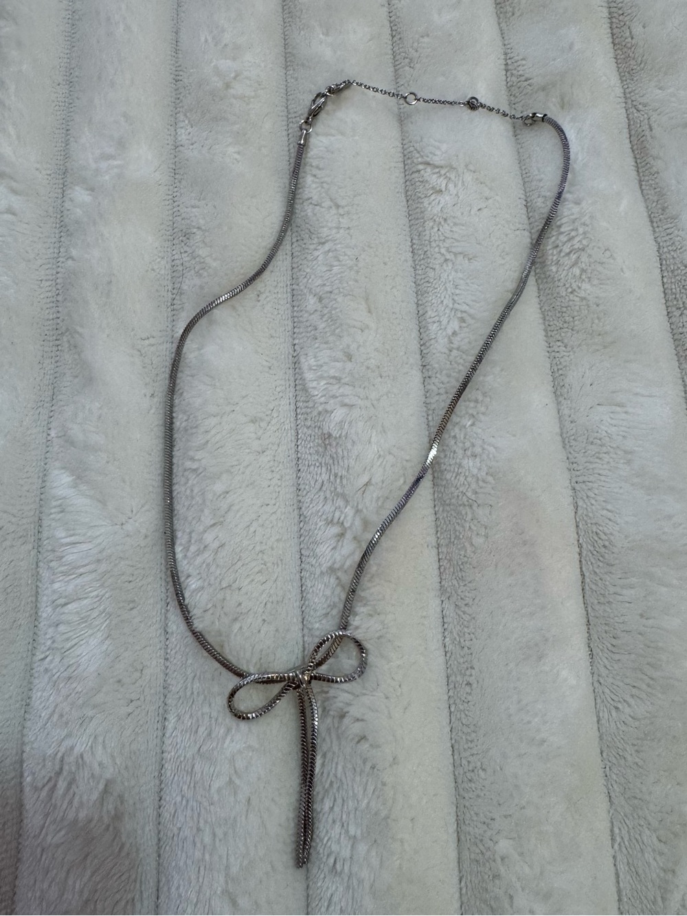 Pura Vida silver tone bow choker
